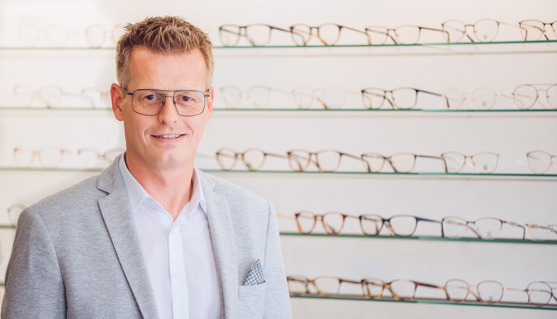 Augenoptiker Paderborn Augenoptiker in Paderborn - Uecker Augenoptik - Optikermeister